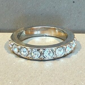 Vintage Ann Taylor Classic Eternity Band Rhinestone CZ Crystal Ring Size 7